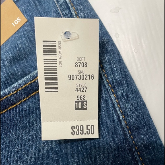 ❌SOLD❌ Aeropostale Jeans - Picture 7 of 9